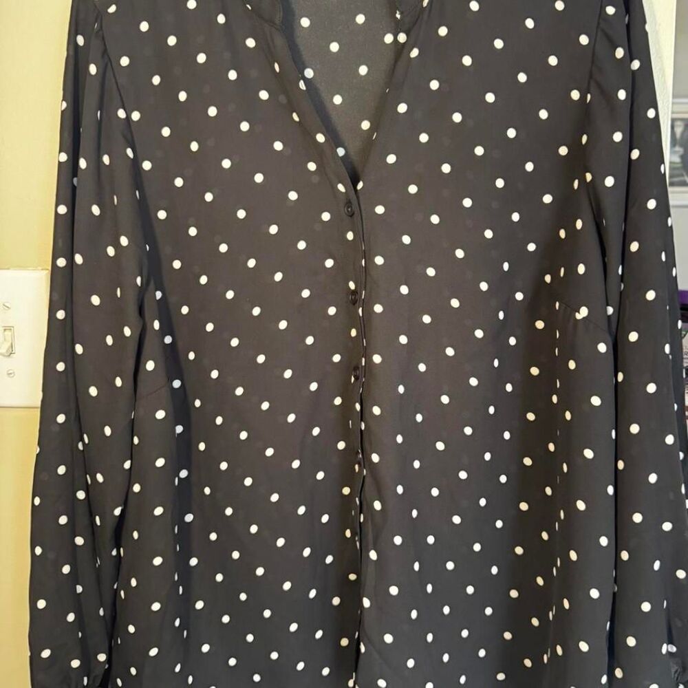 Torrid Women's Black and Navy Blouse